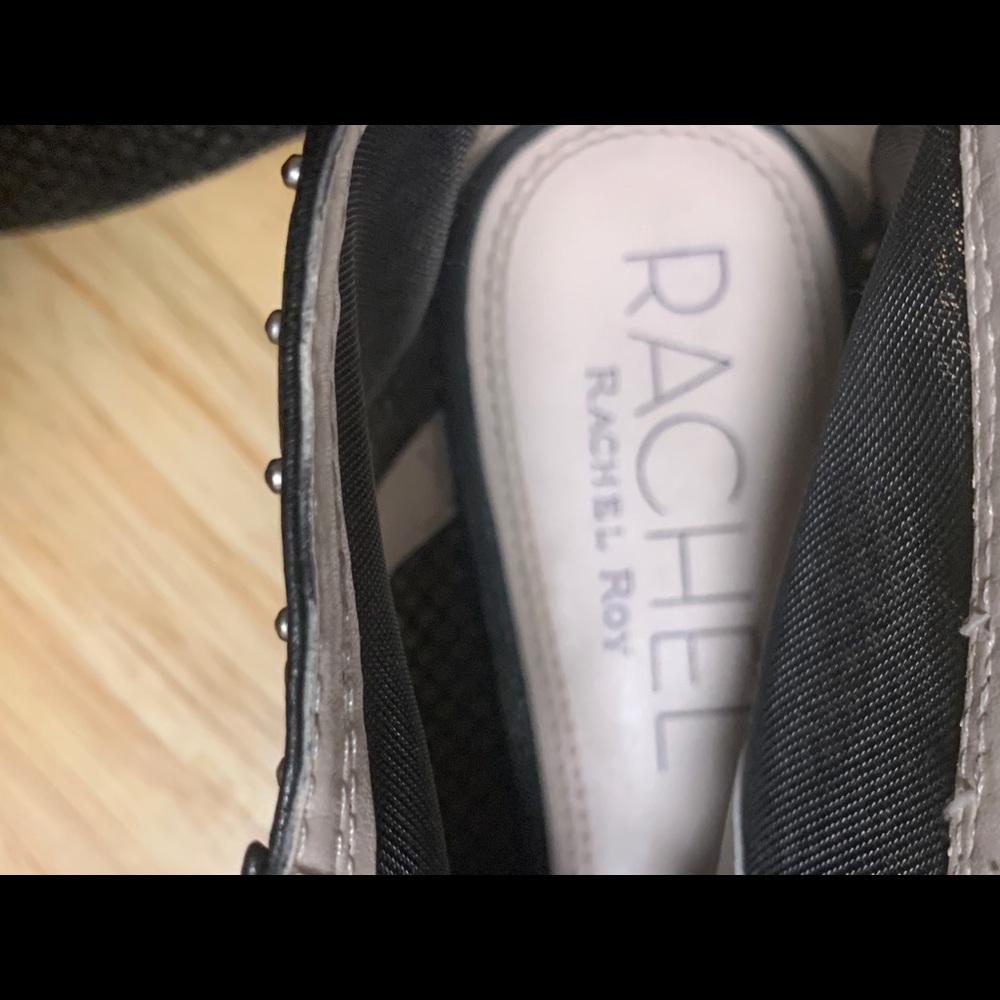 Shoes - Picture 4 of 6